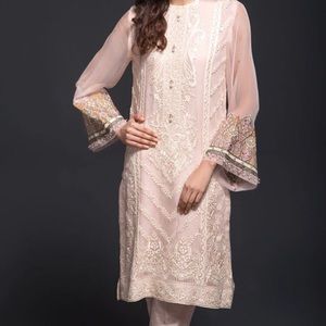 Shalwar Kameez: Boroque